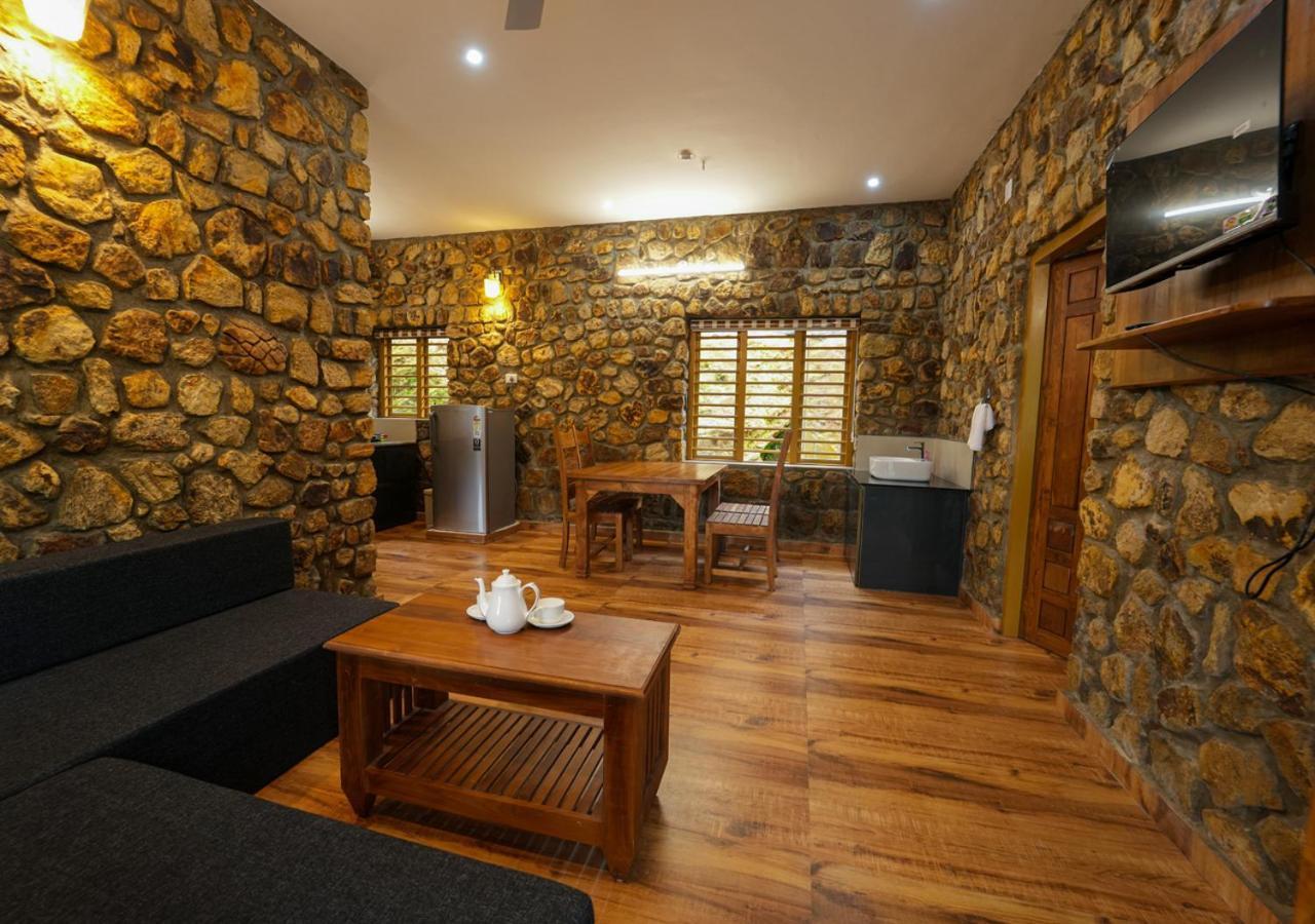 Tiyans Stone Castle Private Tea Villa Vagamon By Voye Homes Экстерьер фото